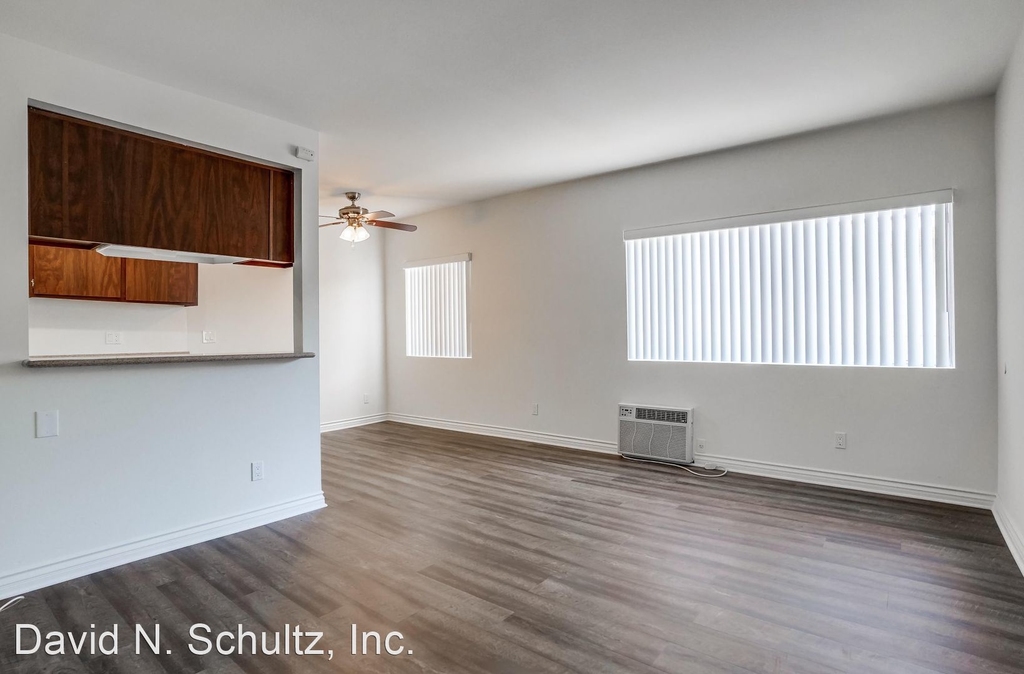 520 W. Wilson Avenue - Photo 2