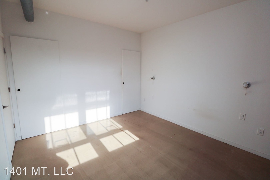 1401 Germantown Ave. - Photo 3