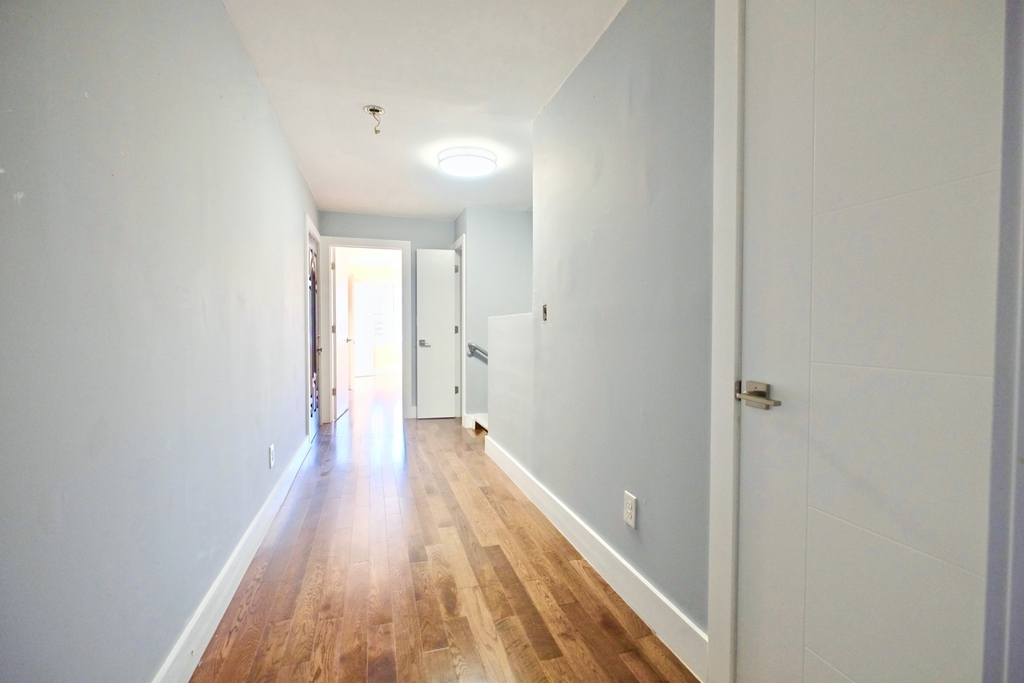 1675 Sterling Pl - Photo 13