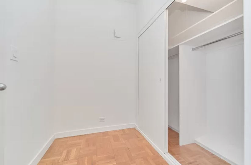 412 East 55th Street - Photo 8