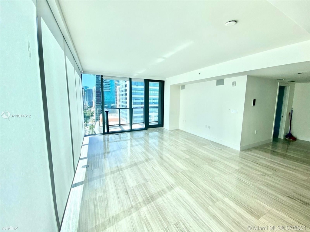 1451 Brickell Ave - Photo 7