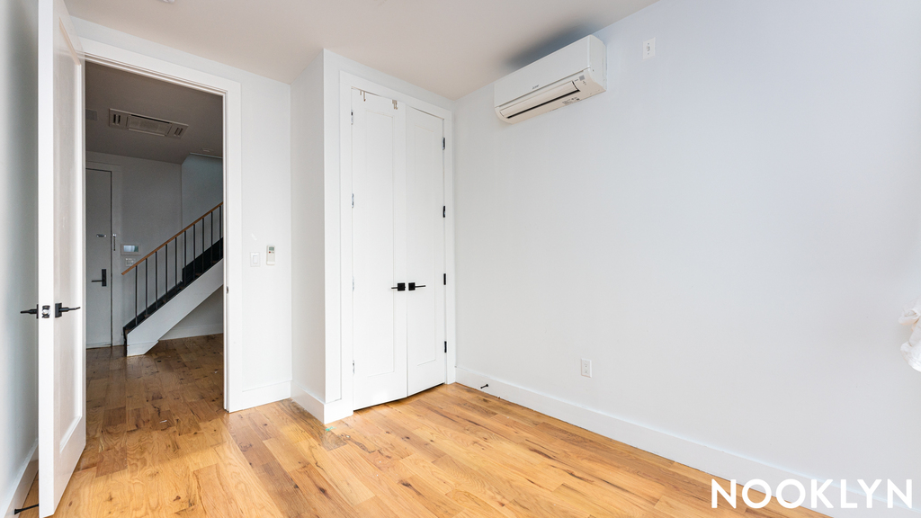 950 Nostrand Ave - Unit: 2F - Photo 2