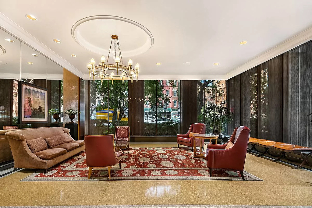 500 East 85th Street - Photo 2