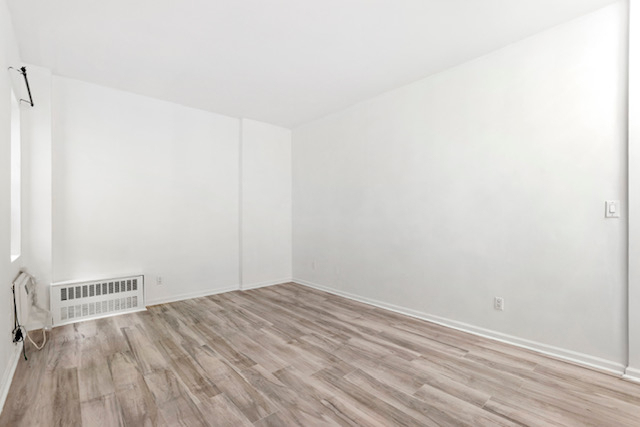 152 East 35th Street - Photo 1