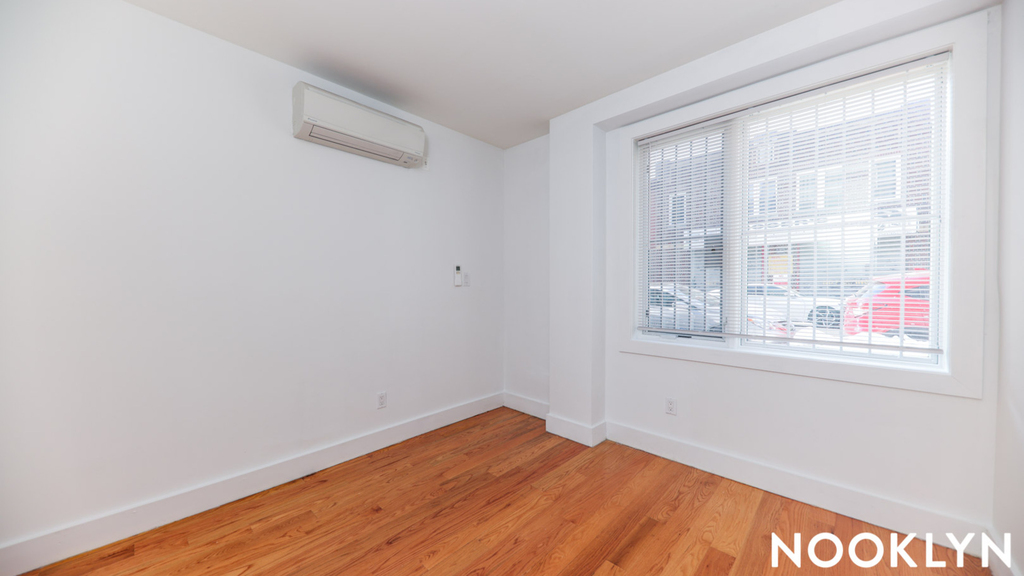 620 Parkside Avenue - Photo 3