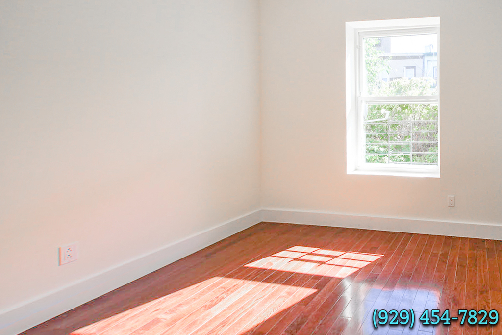 1050 Lafayette Avenue - Photo 4