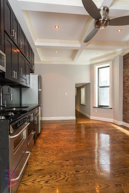 9 West 103rd Street - Photo 1