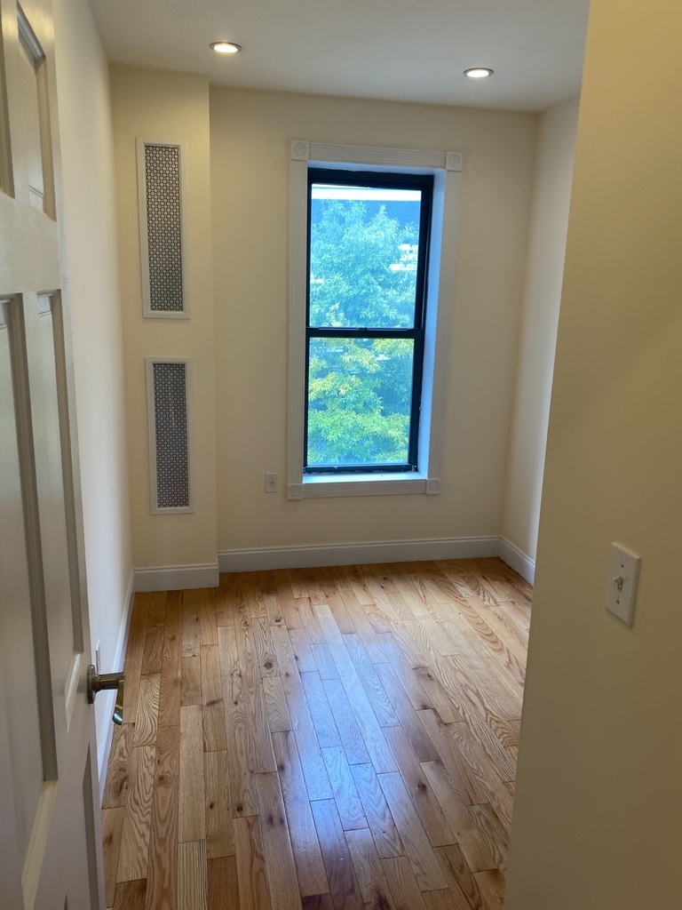 22 East 104th Street - Photo 9