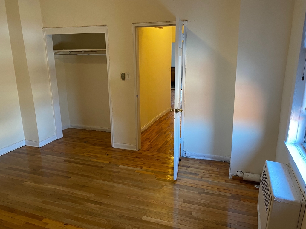 211 West 100th Street - Photo 9