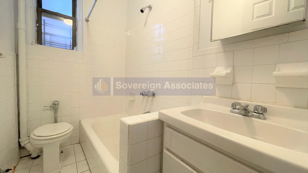 295 Convent Avenue - Photo 7