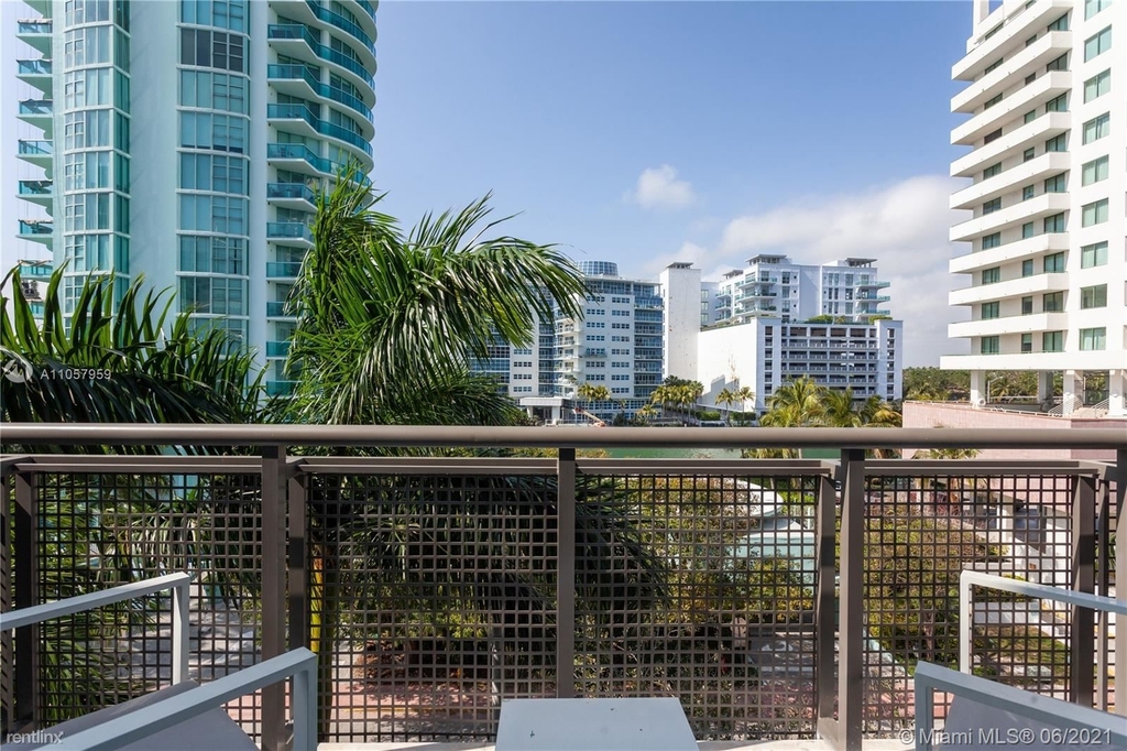 6000 Collins Ave - Photo 16