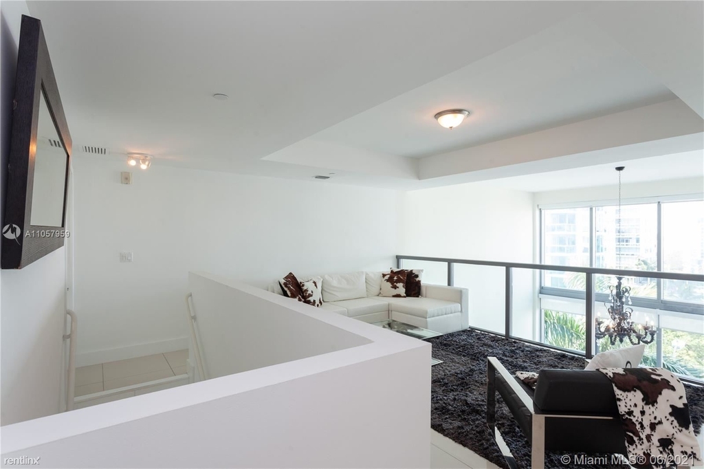 6000 Collins Ave - Photo 5