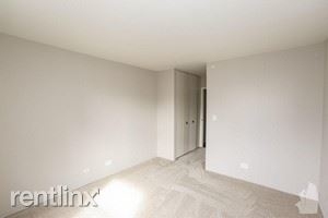 320 W Illinois St 1201 - Photo 4