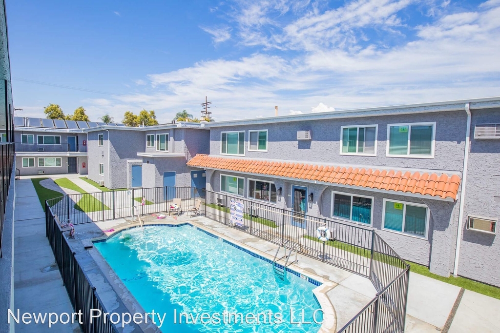 14630 Saticoy Street - Photo 6