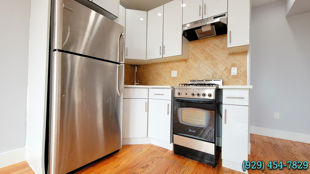 971a Lafayette Avenue - Photo 3