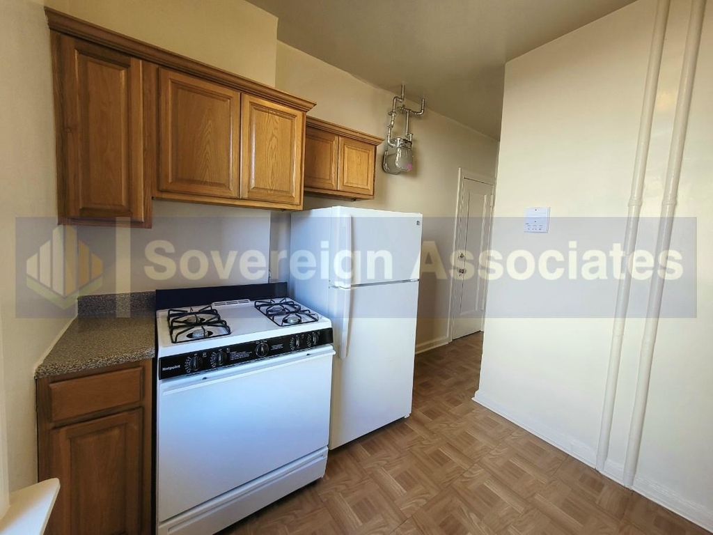 567 West 170th Street - Photo 6