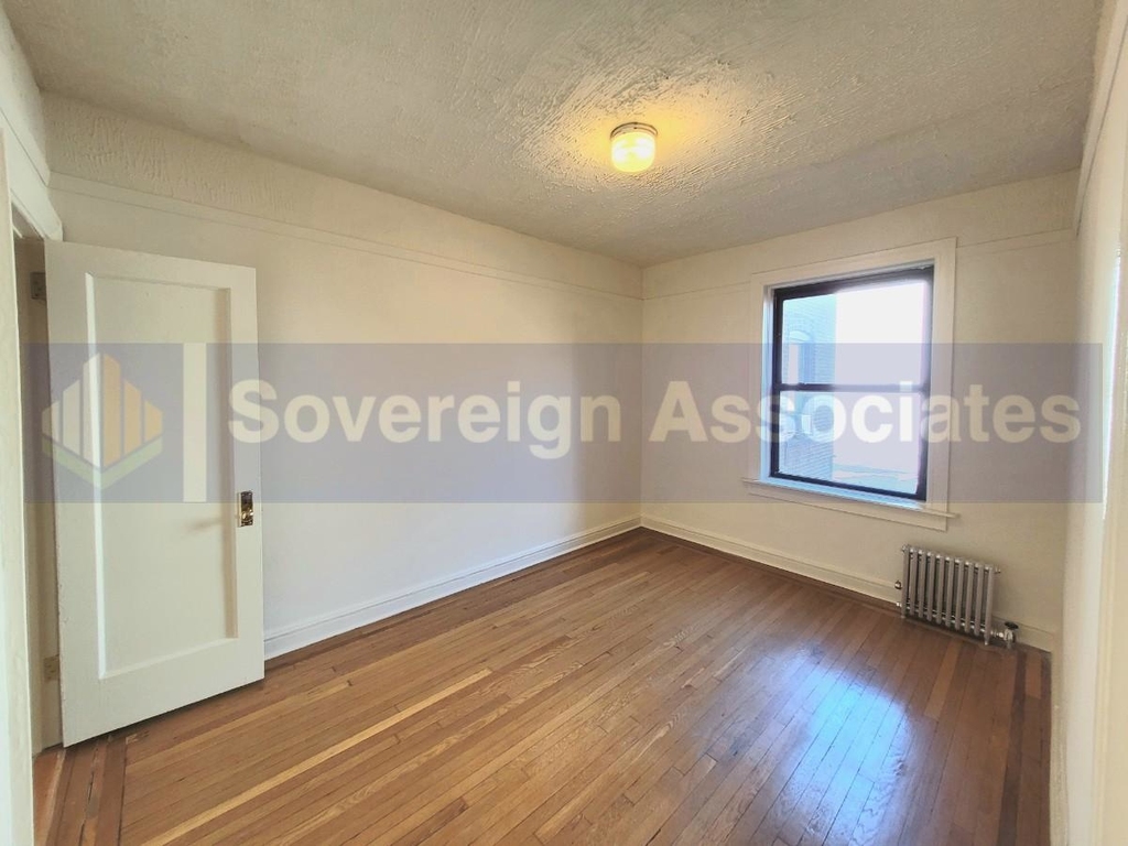 567 West 170th Street - Photo 7