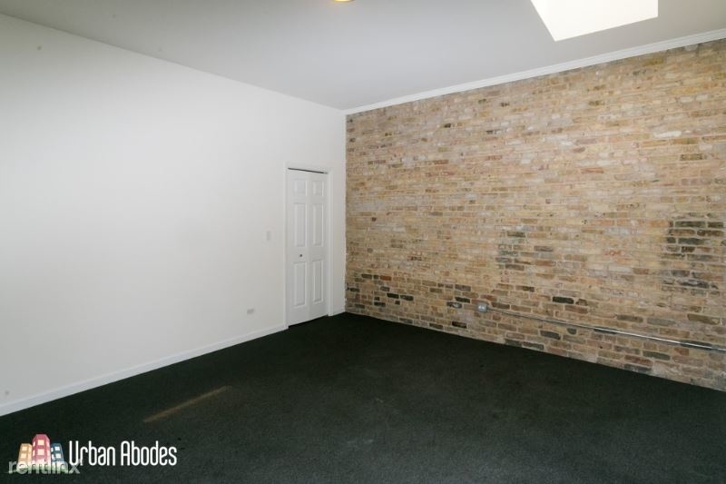 2336 N Milwaukee Ct R3 - Photo 8