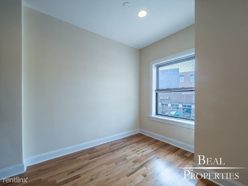 2244 W Wilson Ave Cl-2244-01 - Photo 4