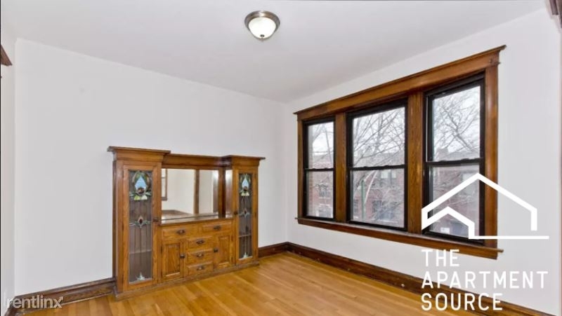 2900 W Diversey Ave 2 - Photo 1