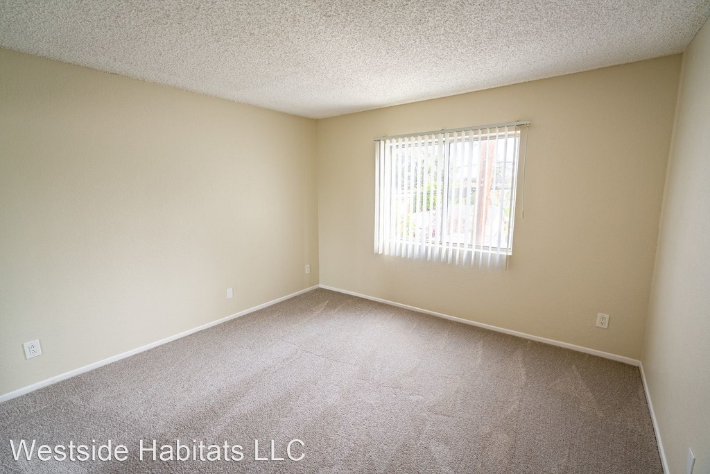 14230 Victory Blvd. - Photo 6