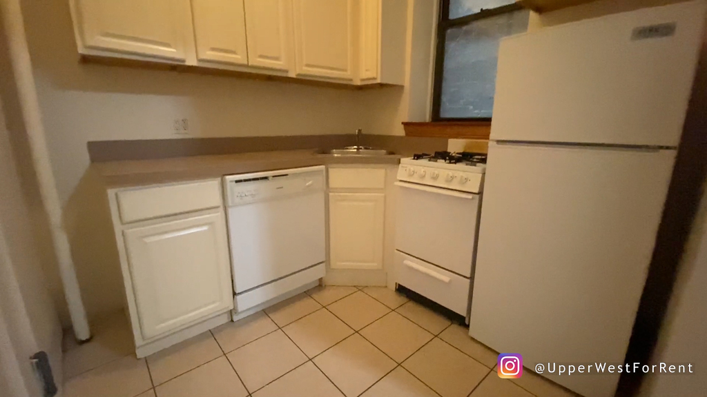 203 West 85th Street - Photo 5