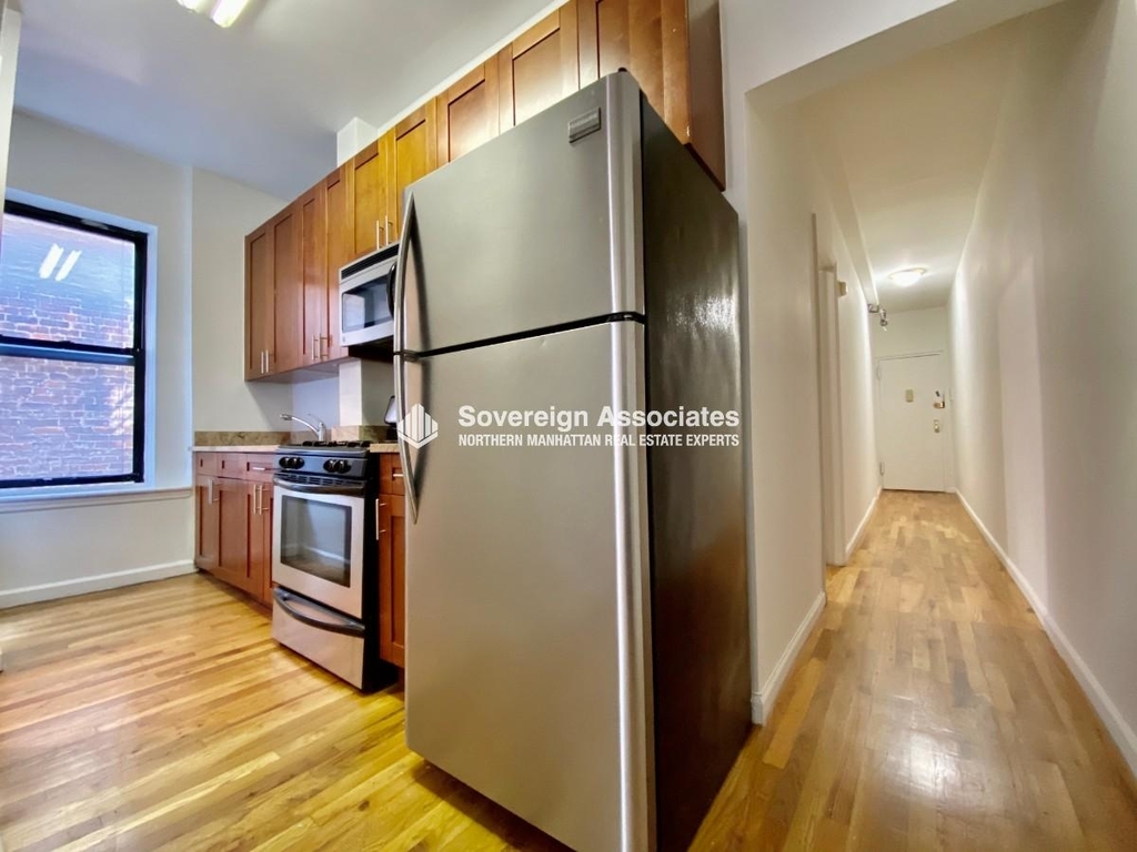 1270 First Avenue - Photo 6