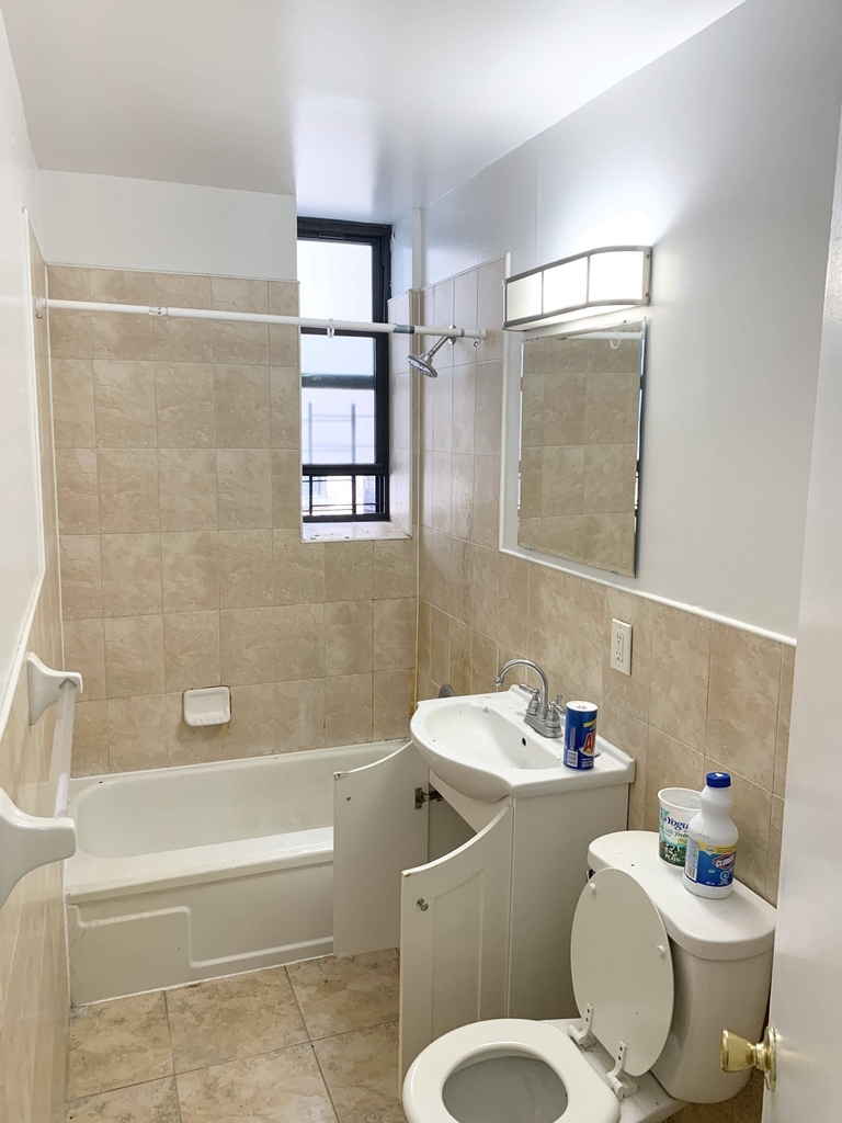 585 East 21st Street - Photo 12