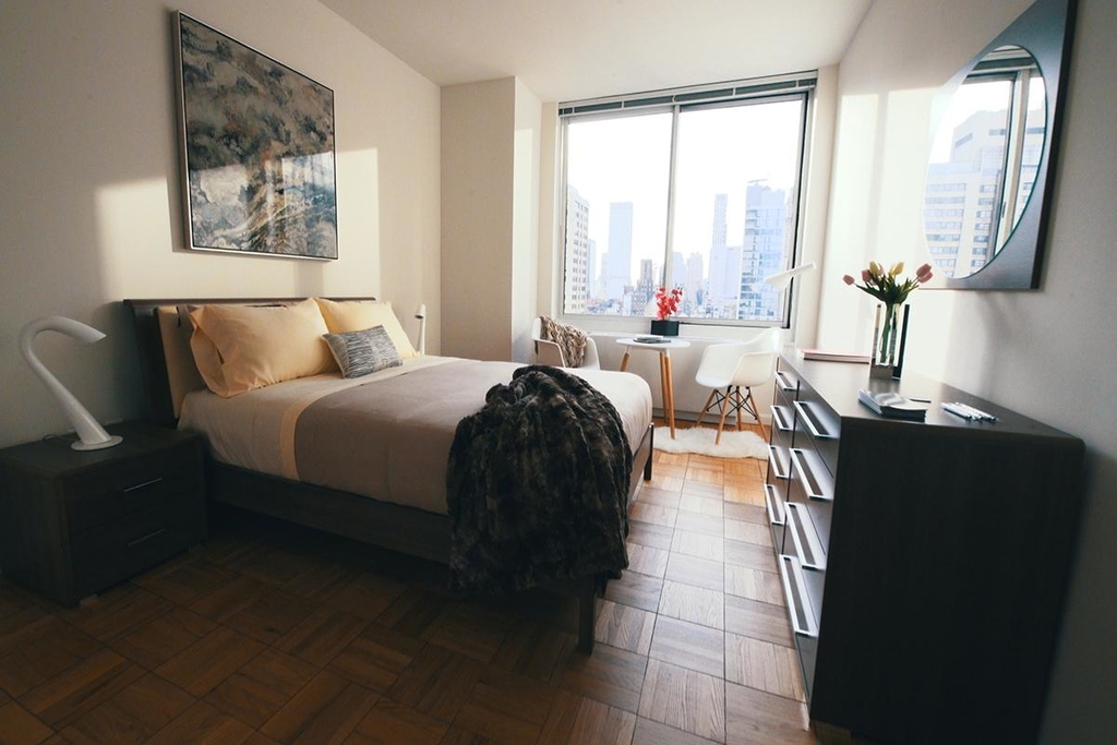 240 East 39th Street - Photo 1