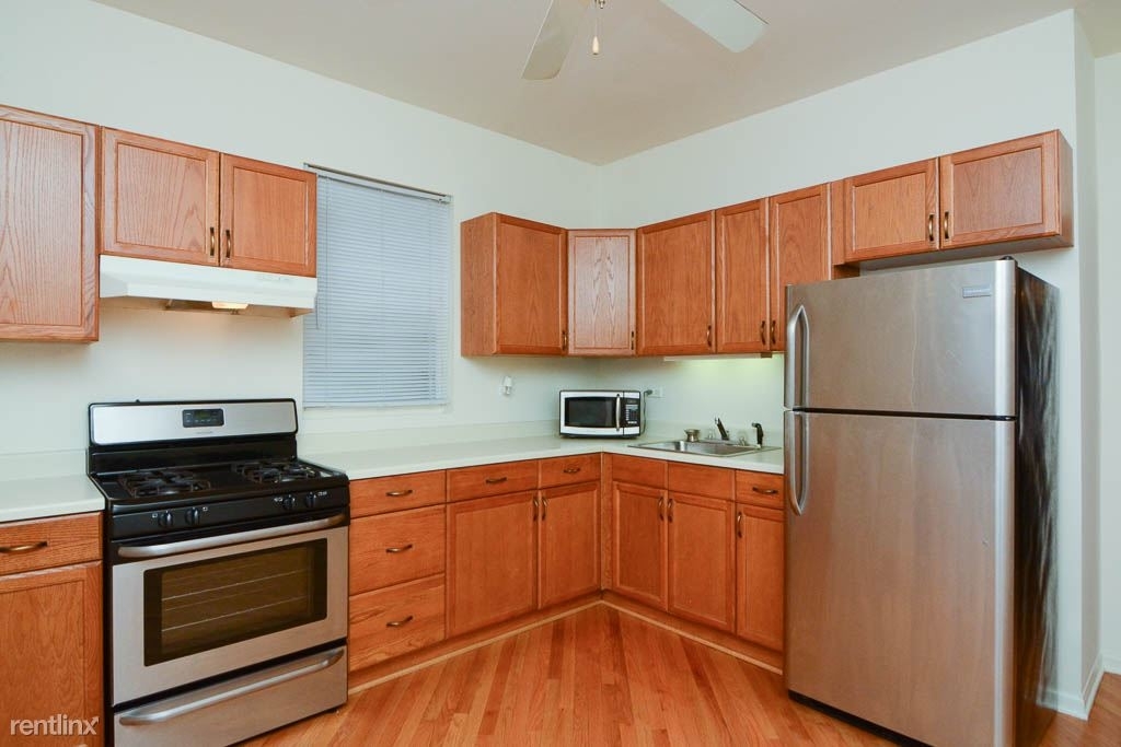 3038 N. Clybourn, Unit 1 - Photo 2