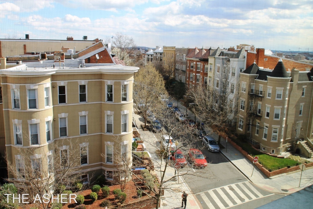 2110 19th Street, Nw - Photo 0