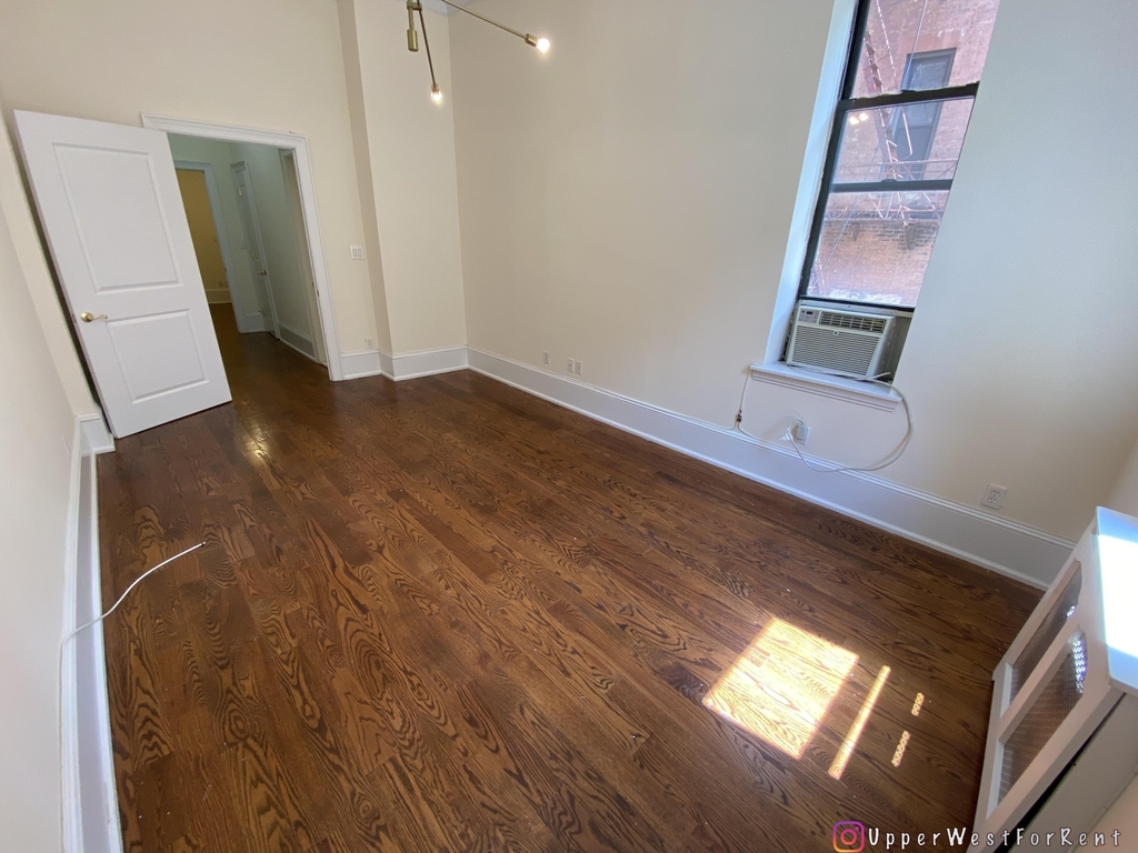 24 West 76th Street - Photo 6