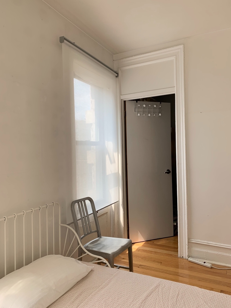 431 West 121st Street - Photo 4