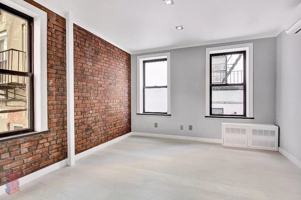 213 East 26th Street - Photo 19