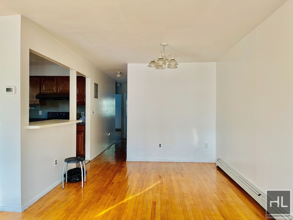 219 Bay 44 Street - Photo 8