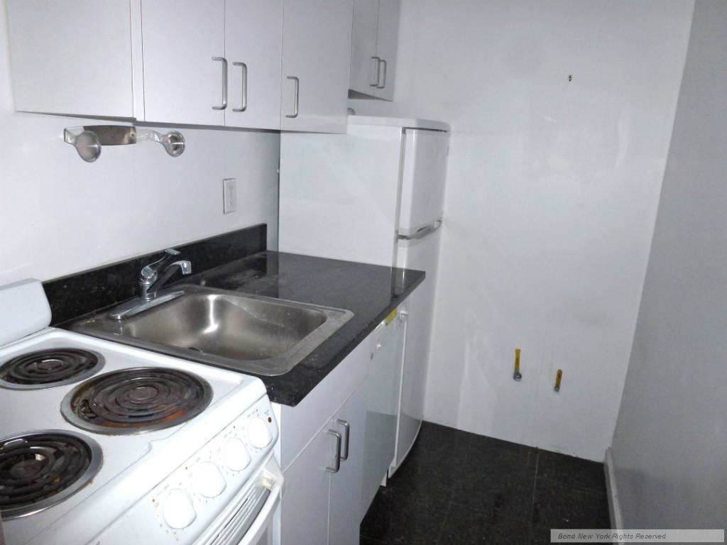 160 West 73rd Street - Photo 3