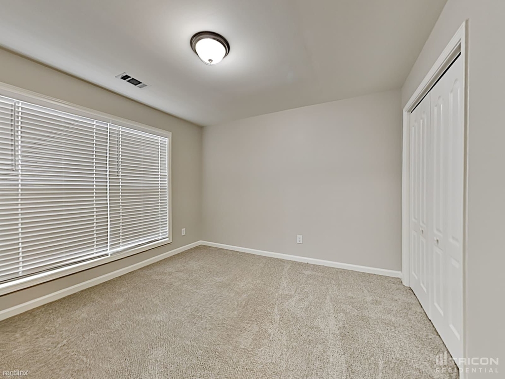 104 Logan Creek Court - Photo 13