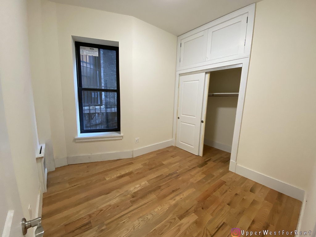 294 West 92nd Street - Photo 2