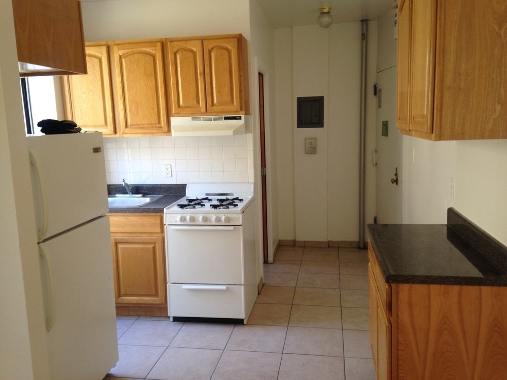 428 East 116th Street - Photo 1