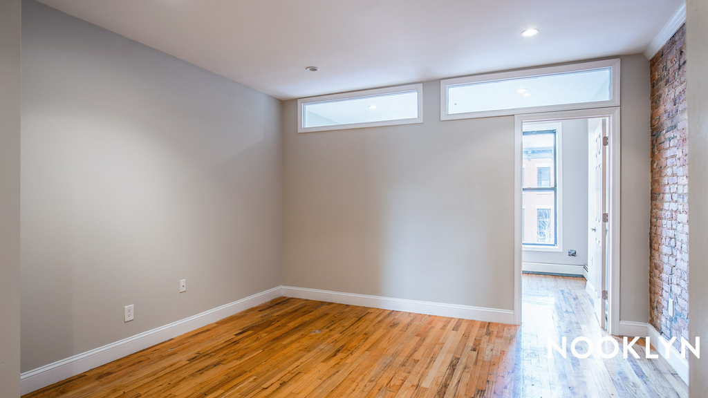 758 Marcy Avenue - Photo 4