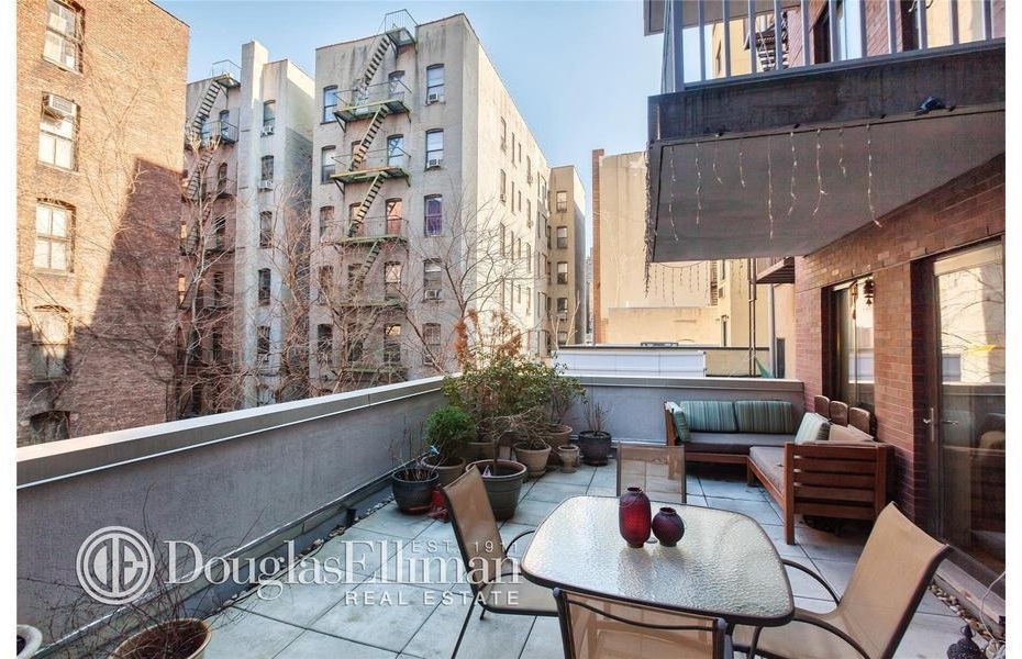 353 East 104th Street - Photo 6