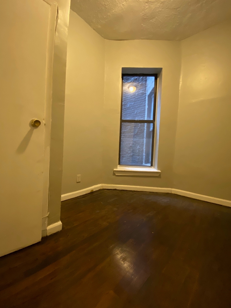 301 West 141st Street - Photo 4