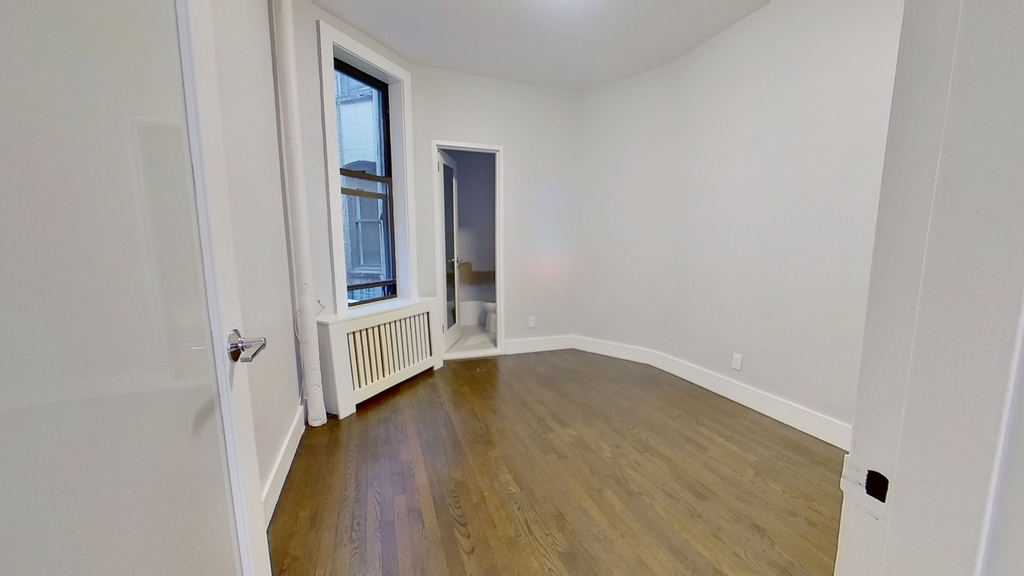 236 East 88th Street - Photo 2