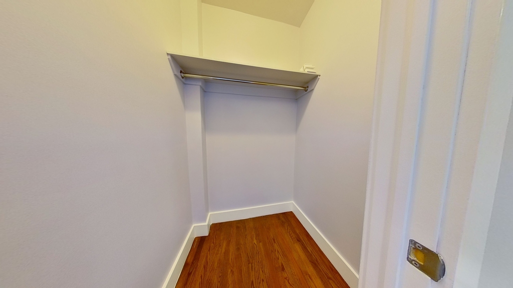 518 East 88th Street - Photo 3