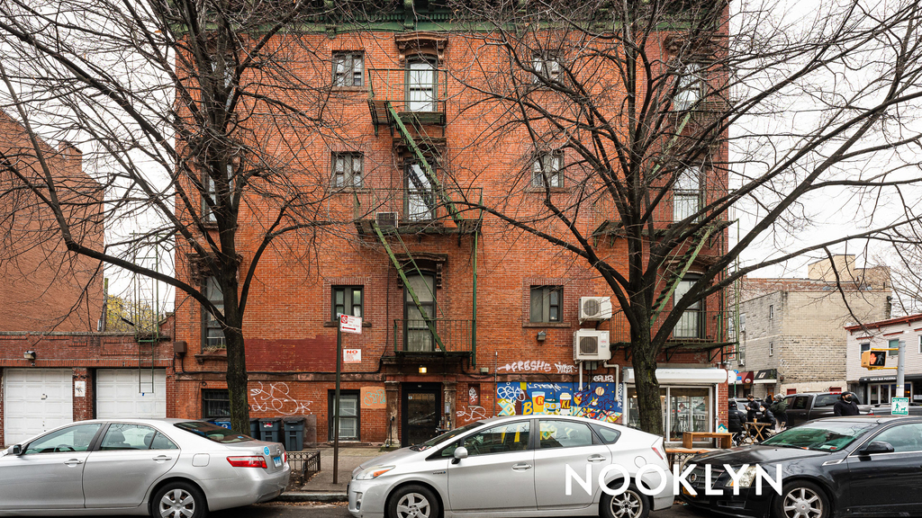 187 Rochester Ave - Unit: 19 - Photo 0