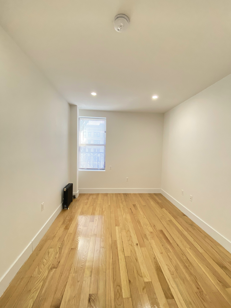 540 West 143rd Street - Photo 9