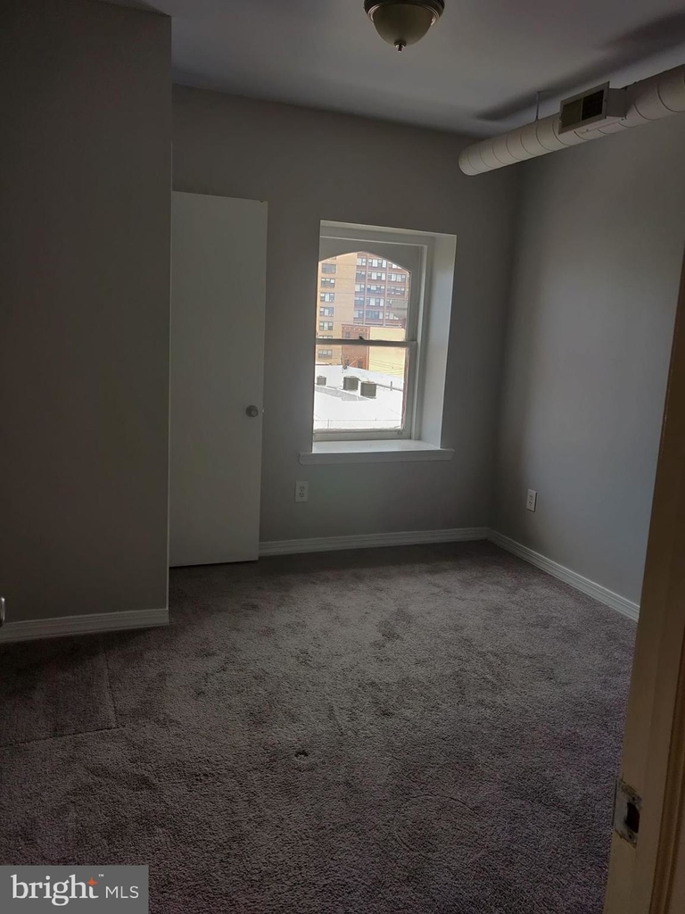 1422 W Girard Avenue - Photo 10