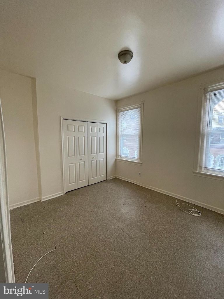 4421 N Uber Street - Photo 2