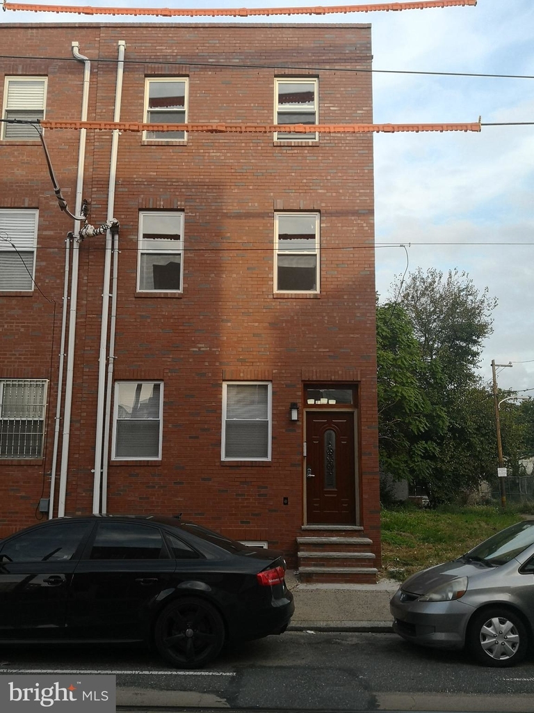 631 N 11th Street - Photo 0