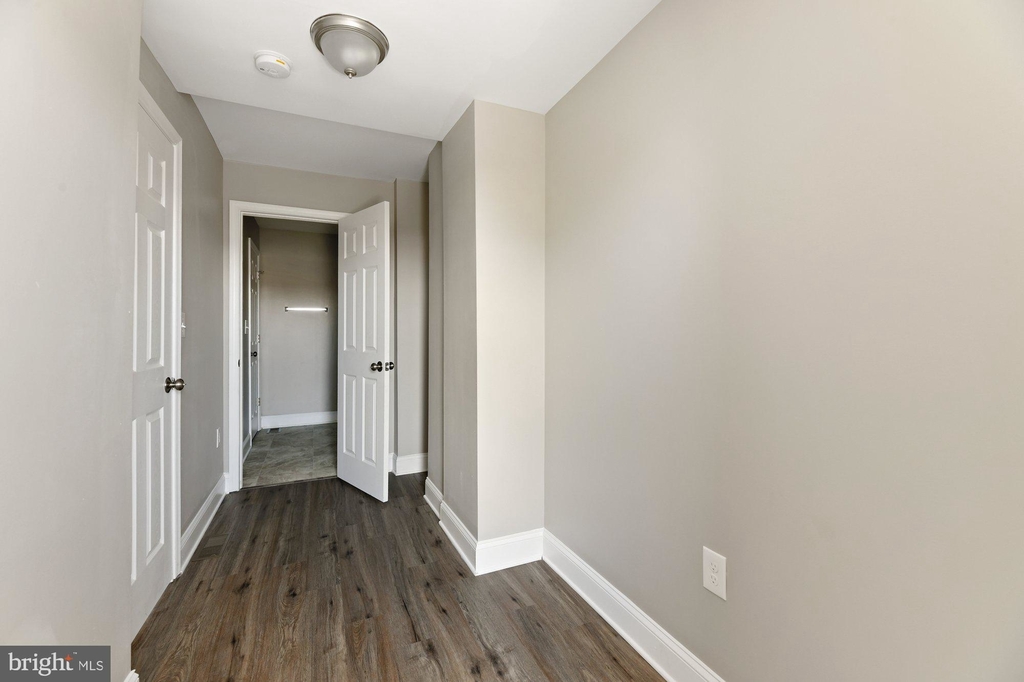 1345 Ward Street - Photo 27